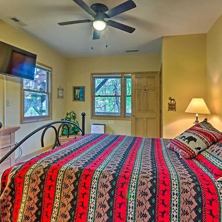 Spacious Maggie Valley Cabin With Hot Tub And Mtn View Exterior foto
