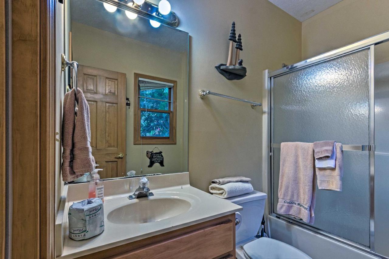 Spacious Maggie Valley Cabin With Hot Tub And Mtn View Exterior foto
