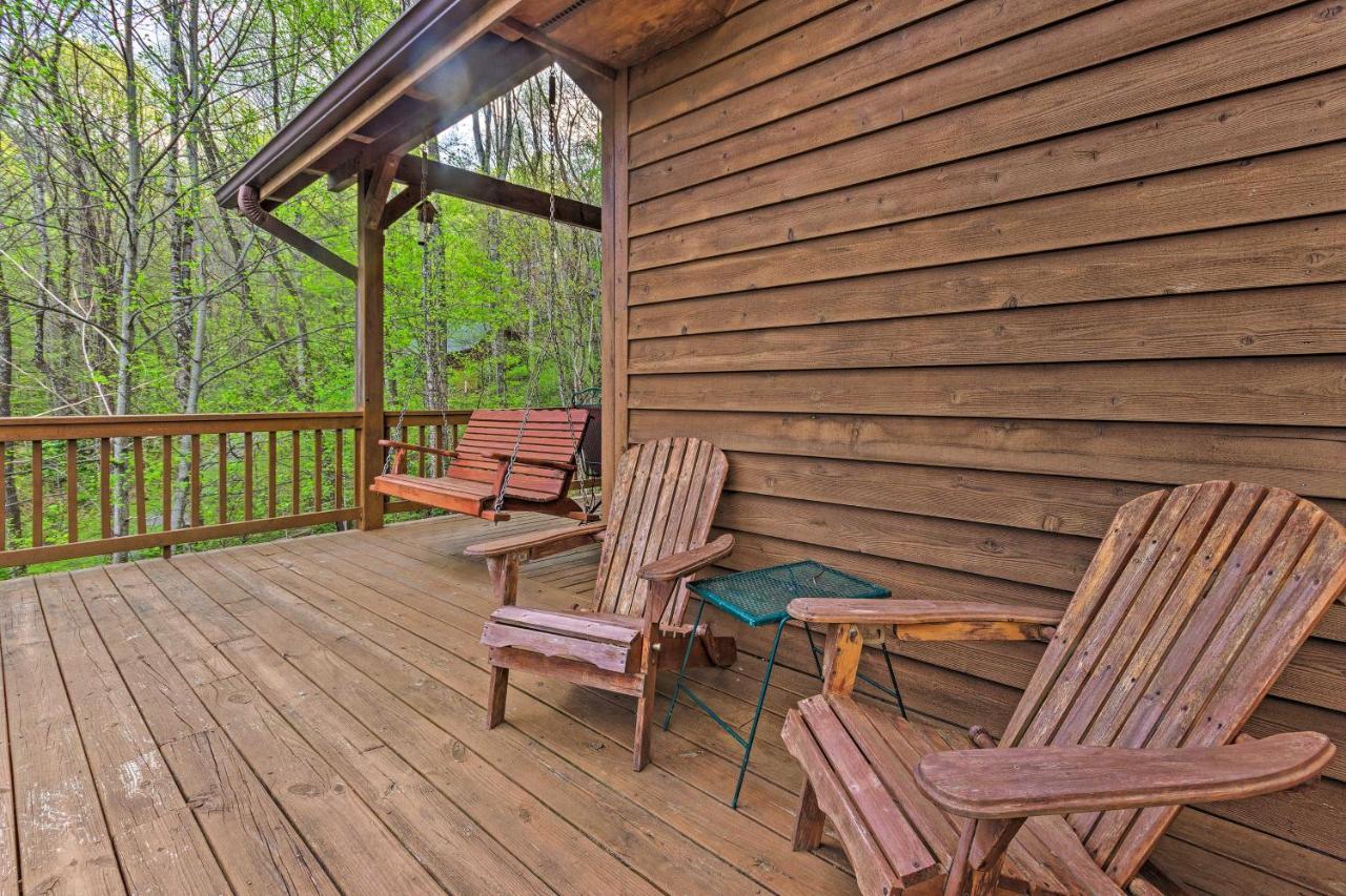 Spacious Maggie Valley Cabin With Hot Tub And Mtn View Exterior foto